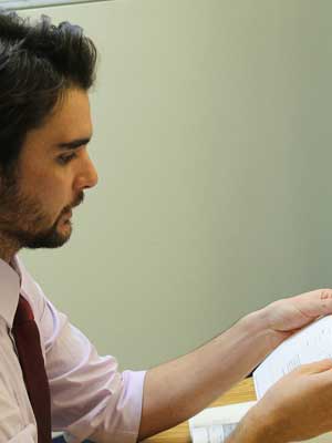 轰炸电话在线使用